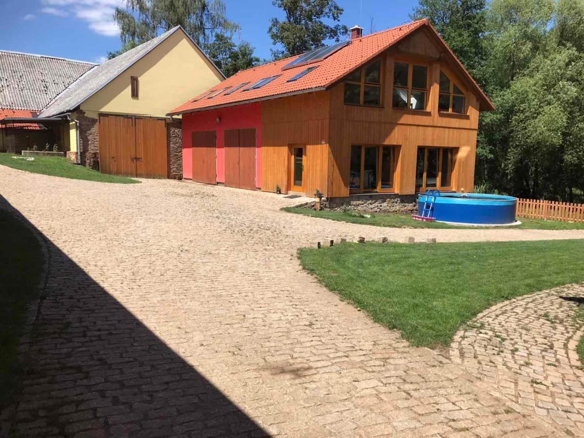 Kypruv Mlyn Villa Knínice Exterior foto