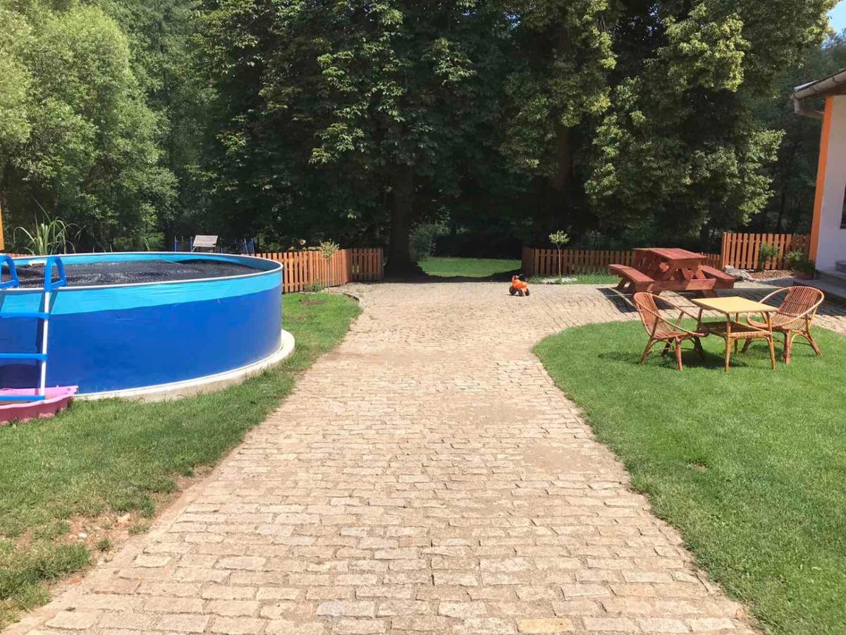 Kypruv Mlyn Villa Knínice Exterior foto